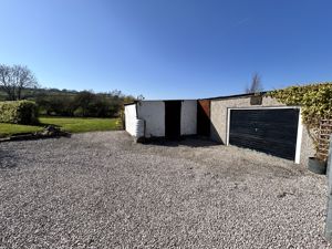 Photo 32- click for photo gallery